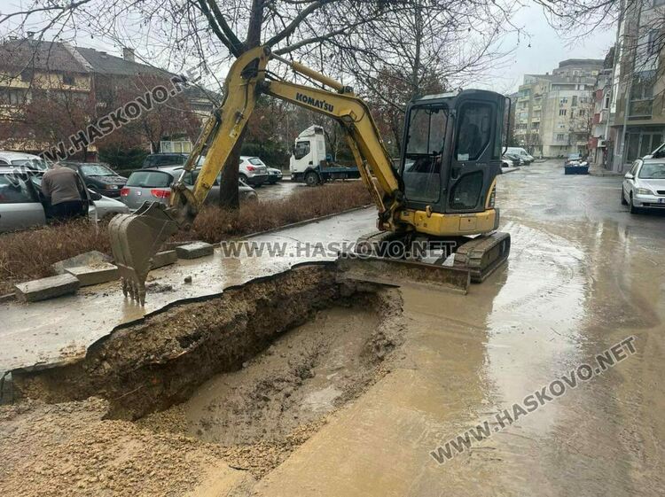 Нова ВиК авария възникна на улица „Кюстенджа“ 