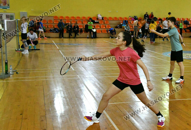 Призьорите на смесени двойки в международния турнир по бадминтон