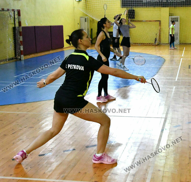 Призьорите на смесени двойки в международния турнир по бадминтон