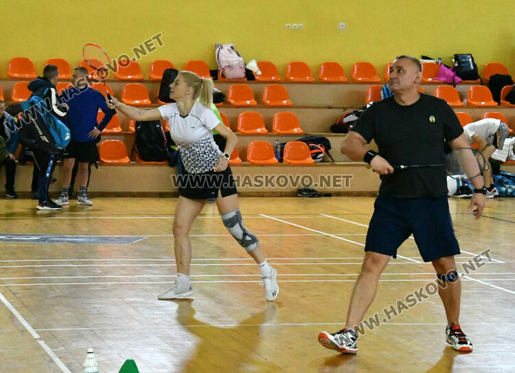 Призьорите на смесени двойки в международния турнир по бадминтон