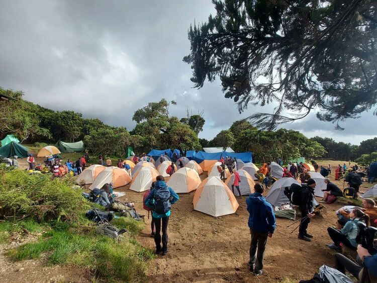 Първомайско момиче пя българския химн на 5895 м н.м.в.