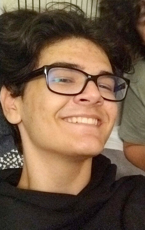 Ученик от Езиковата е сред победителите в национално състезание по творческо писане на английски език