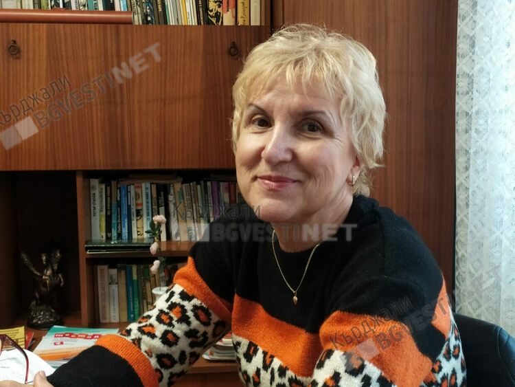 доц.Дора Щерева