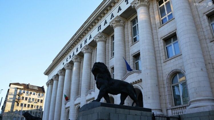 Съдията, който трябваше да гледа жалбите срещу паричните гаранции на двама от обвиняемите по случая “Nexo”, си направи отвод