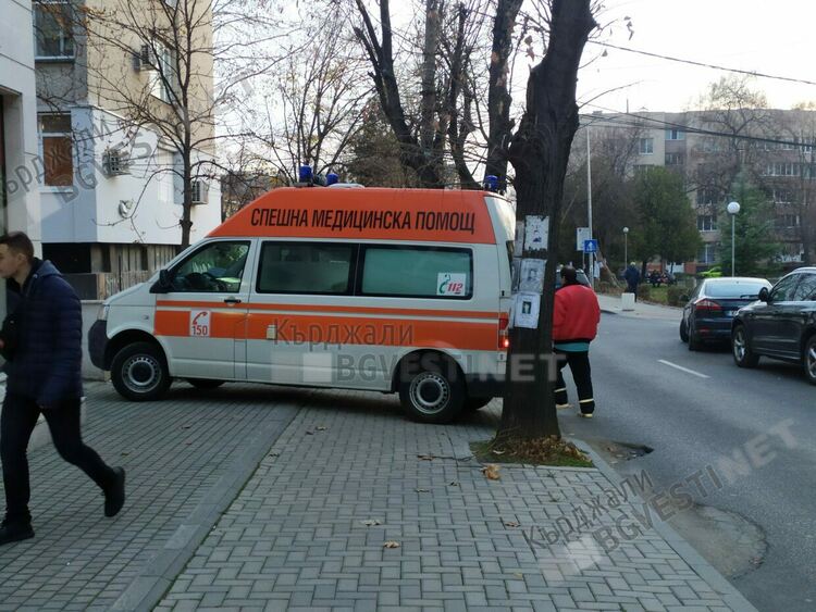31-годишна дама от Кърджали си изпусна колата, тя премаза крака й