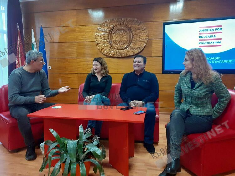 СУ“Петко Р. Славейков“ ще обучава 15 младежи за лицензирани екскурзоводи