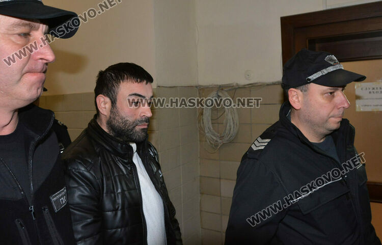 Оставиха в ареста мъжа, издирван за измами за онлайн продажба на мобилни телефони