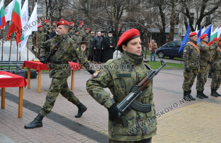 Военна клетва на площад „Свобода“ за първи път от 37 години насам