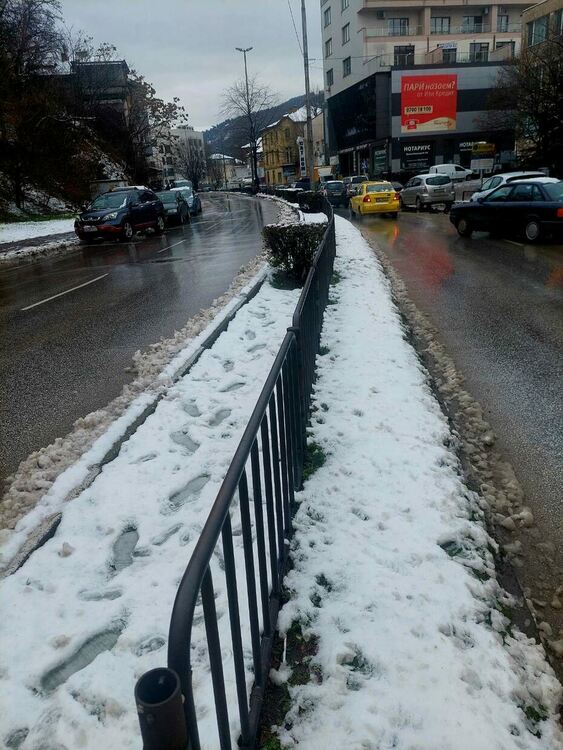 30 см е снежната покривна в най-високите части на асеновградската община 