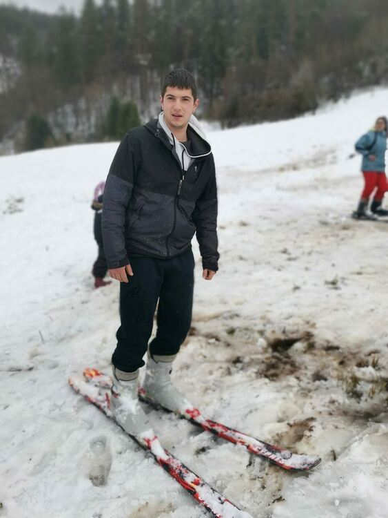 В Могилица си пуснаха ски влек, децата се учат да карат ски /галерия/