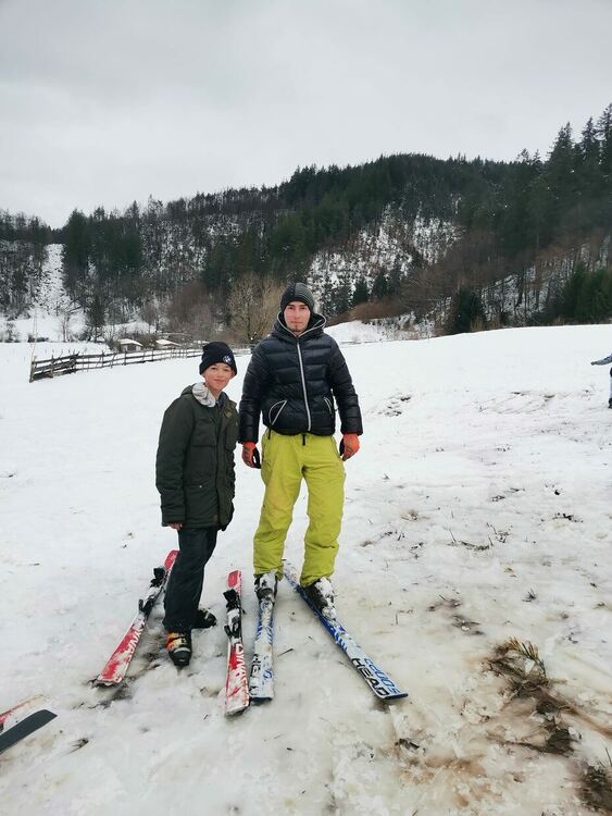 В Могилица си пуснаха ски влек, децата се учат да карат ски /галерия/
