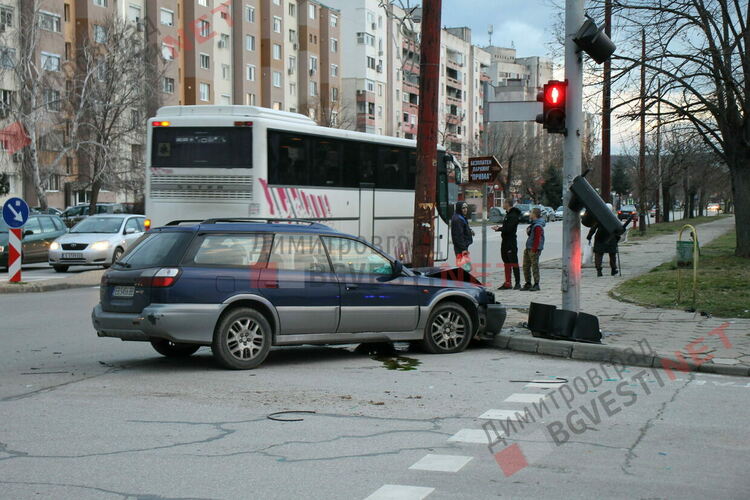 Катастрофа на кръстовището до "Примата"