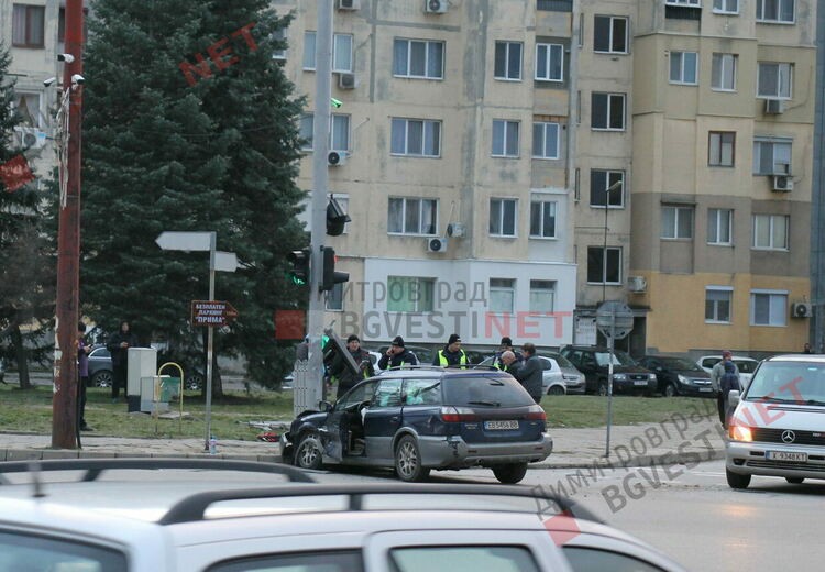 Катастрофа на кръстовището до "Примата"