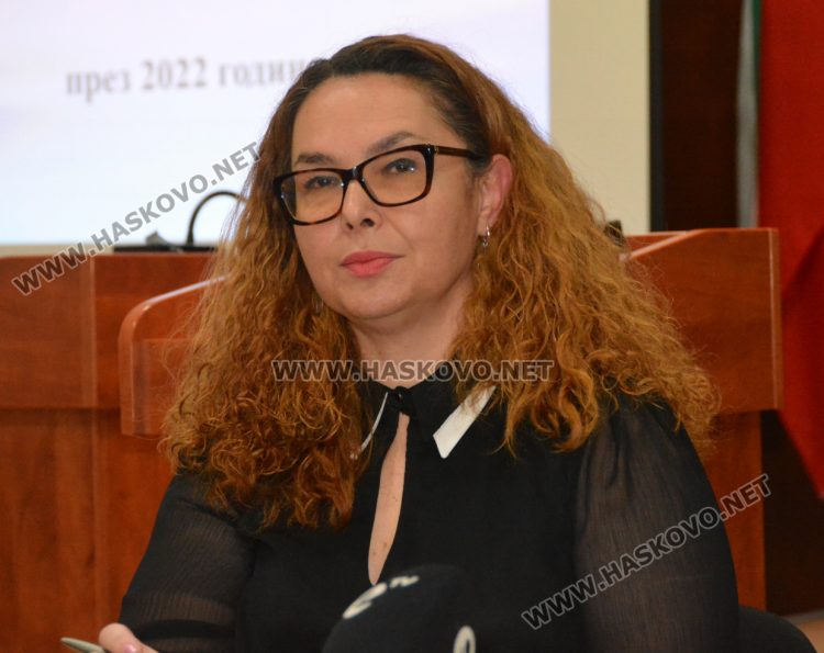 Непълнолетни с над 10 осъждания за кражби в Хасково 