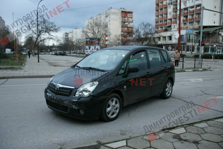 Катастрофа на кръстовището до "Примата"