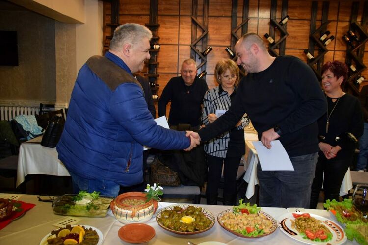 Откриха най-вкусните станимашки сармички (снимки)