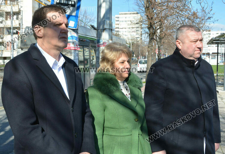 Дебат:Да има ли общ паметник на избитите без съд и присъда преди и след 9-ти септември?