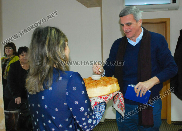 Стефан Янев на среща с граждани в Хасково, не е ясен водачът на листата в областта