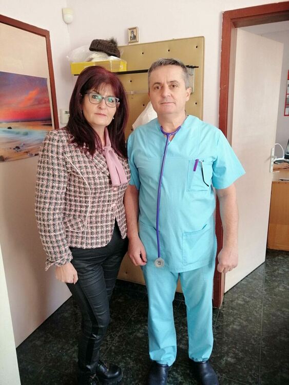 Малина Кордова и д-р Красимир Събев / организатори на кампанията/