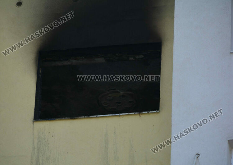 Апартамент изгоря в Хасково, изясняват причината за пожара