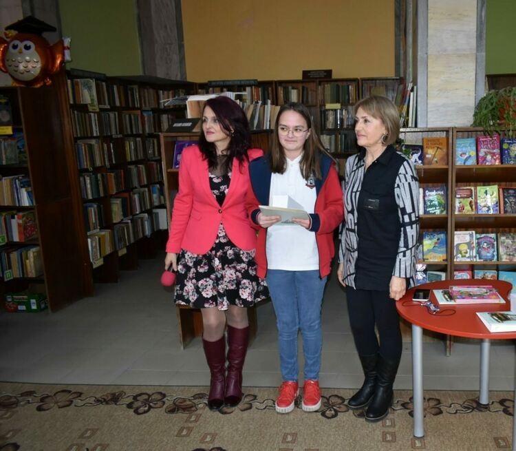 11-годишно момиче е "Читател на годината" в Асеновград 