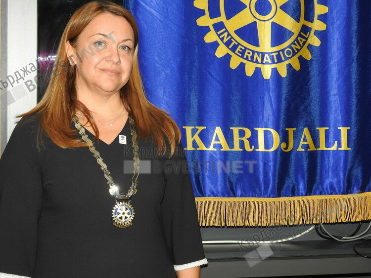 Невин Караджа