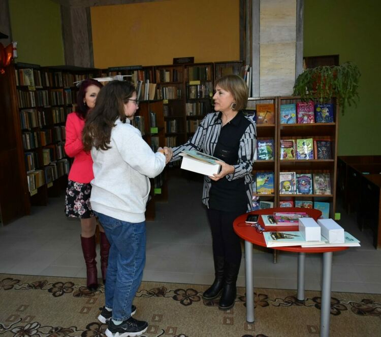 11-годишно момиче е "Читател на годината" в Асеновград 