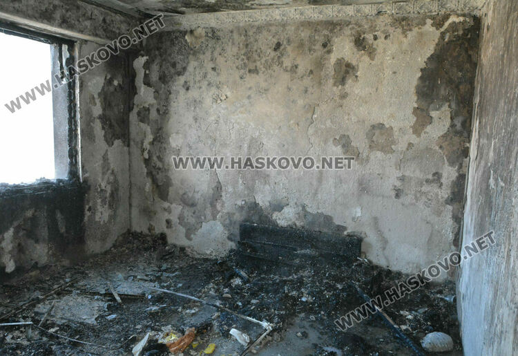 Апартамент изгоря в Хасково, изясняват причината за пожара