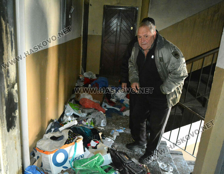 Апартамент изгоря в Хасково, изясняват причината за пожара