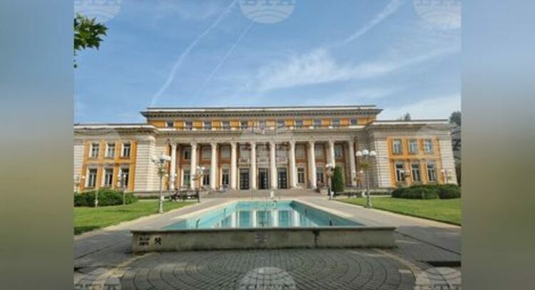 „Домът на Бернарда Алба“ е премиерното заглавие, което ще представят млади актьори от Перник