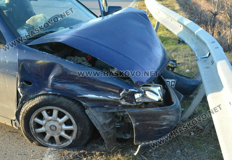 Мъж пострада при катастрофа край Хасково