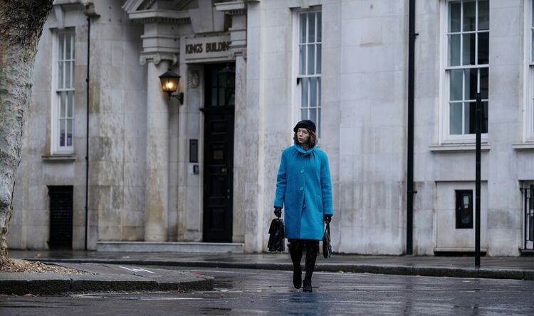 Гай Пиърс и Деймиън Люис играят главните роли в трилър сериала „Шпионин сред приятели“ с премиера в HBO Max