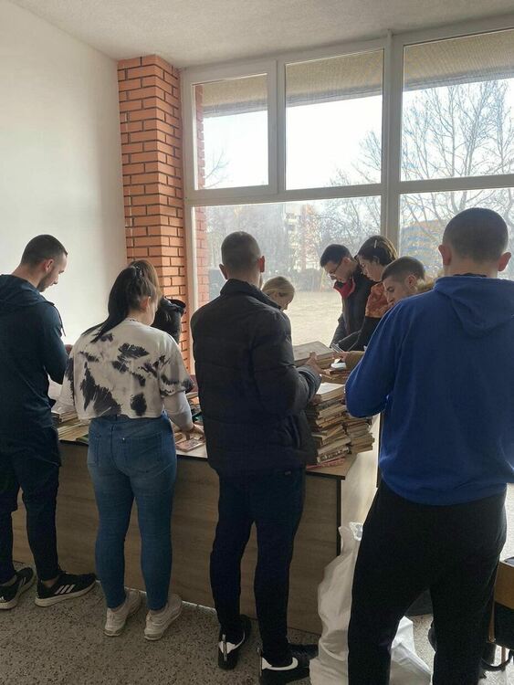 Училищната библиотека на "Златаров" има ново помещение