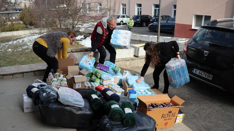 Синдикалистите от община Ардино се включиха в кампанията за пострадалите от разрушителните земетресения в Турция