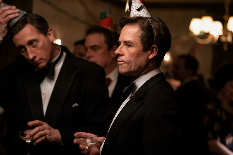 Гай Пиърс и Деймиън Люис играят главните роли в трилър сериала „Шпионин сред приятели“ с премиера в HBO Max