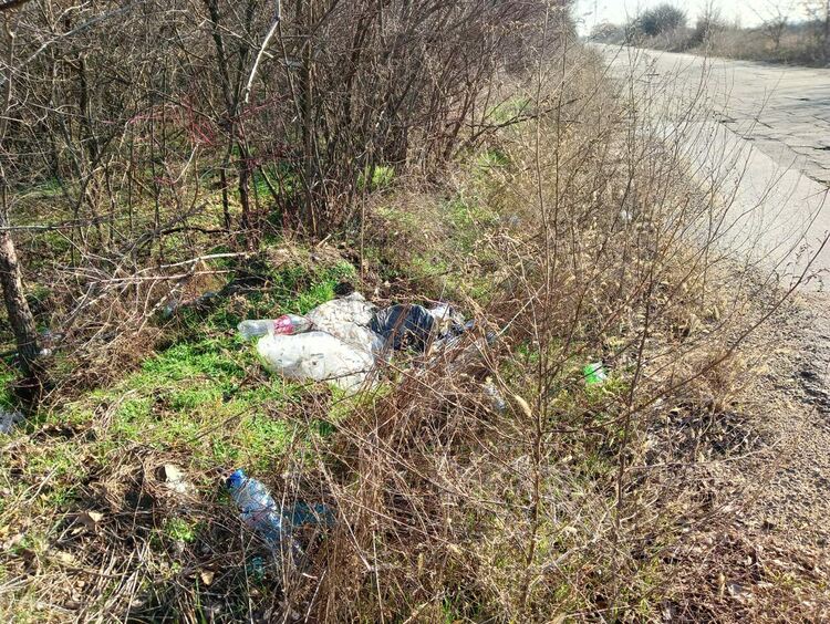 Ново сметище започна да се оформя до пътя Първомай-Виница