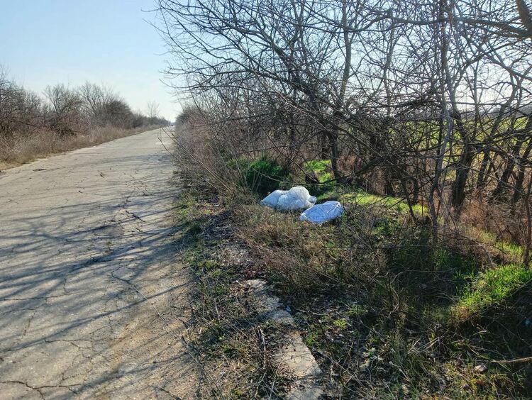 Ново сметище започна да се оформя до пътя Първомай-Виница