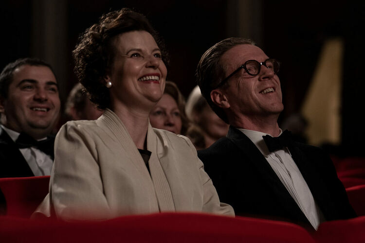 Гай Пиърс и Деймиън Люис играят главните роли в трилър сериала „Шпионин сред приятели“ с премиера в HBO Max