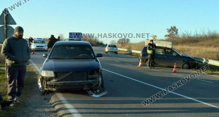Мъж пострада при катастрофа край Хасково