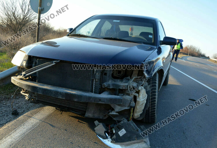 Мъж пострада при катастрофа край Хасково