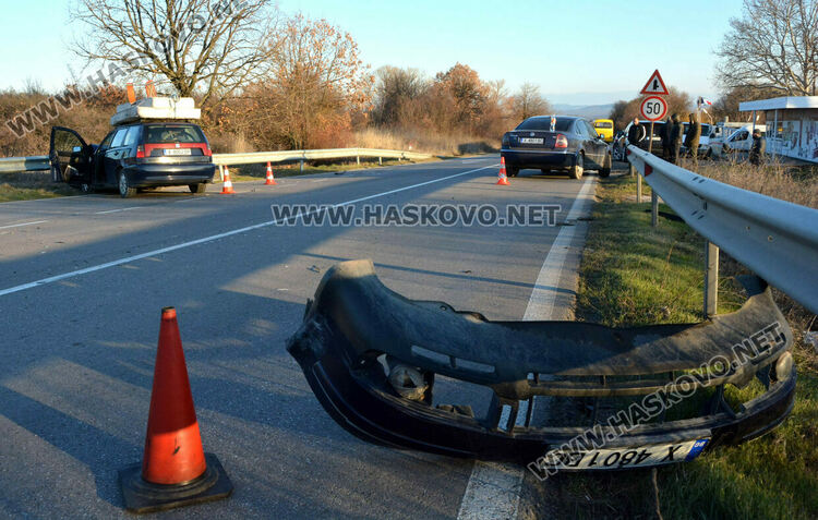 Мъж пострада при катастрофа край Хасково