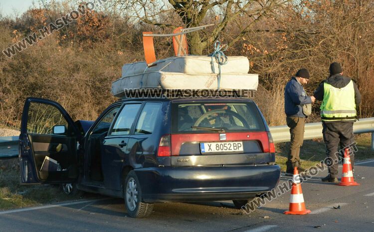 Мъж пострада при катастрофа край Хасково