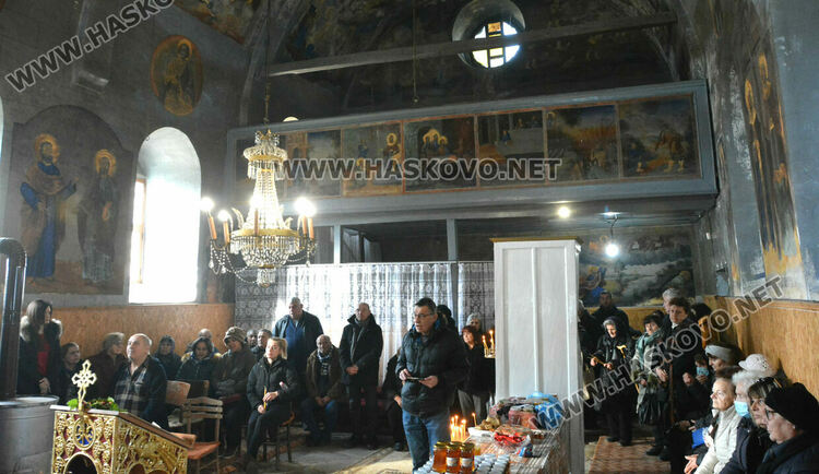 Църквата „Св. Харалапмпий“ в Черногорово отбеляза храмов празник и 160 г. от създаването си