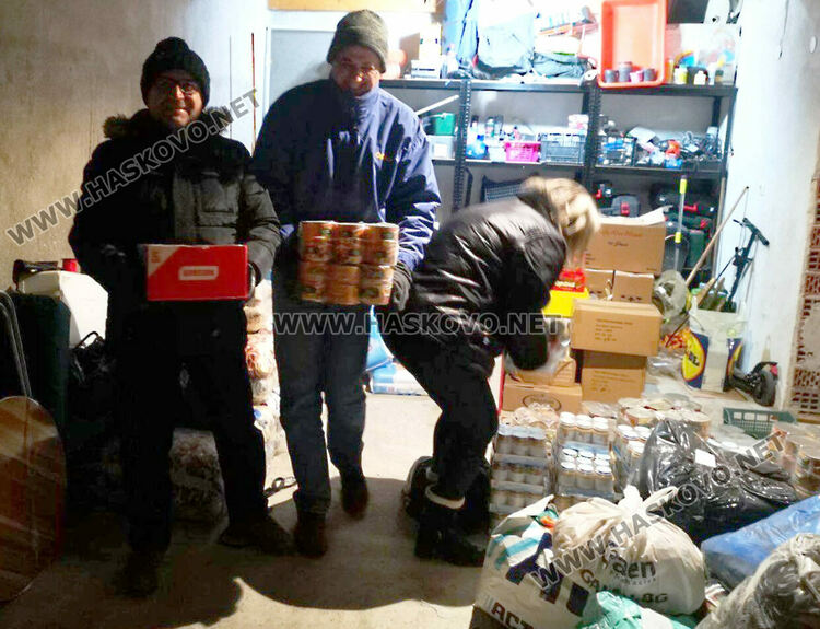 Първата хуманитарна пратка от гражданското обединение в Хасково е вече в Турция