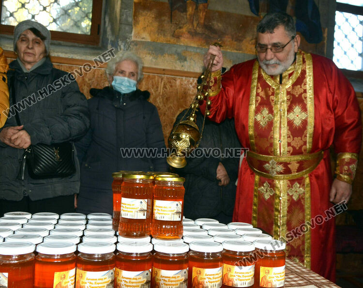 Църквата „Св. Харалапмпий“ в Черногорово отбеляза храмов празник и 160 г. от създаването си