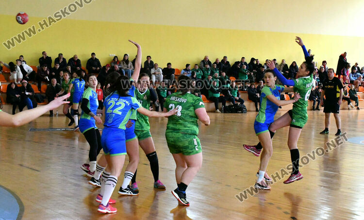 Хандбалистите от Хасково и Минерални бани играят мачове в помощ на Дани
