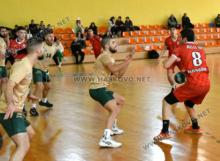 Хандбалистите от Хасково и Минерални бани играят мачове в помощ на Дани