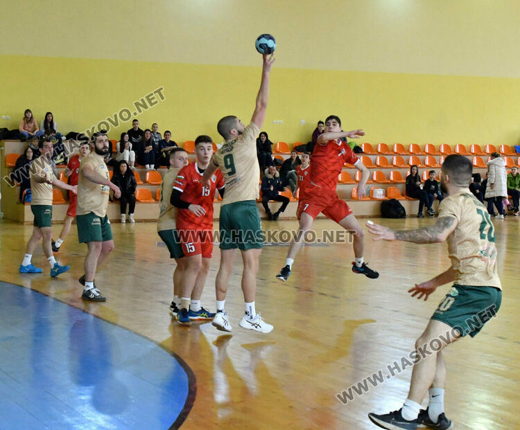 Хандбалистите от Хасково и Минерални бани играят мачове в помощ на Дани