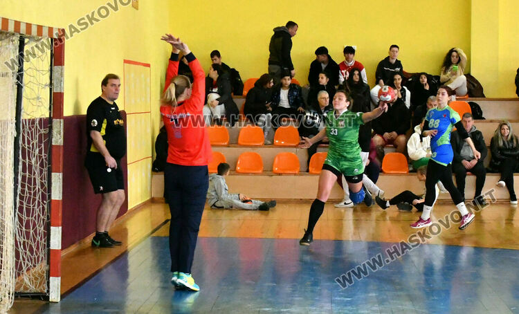 Хандбалистите от Хасково и Минерални бани играят мачове в помощ на Дани