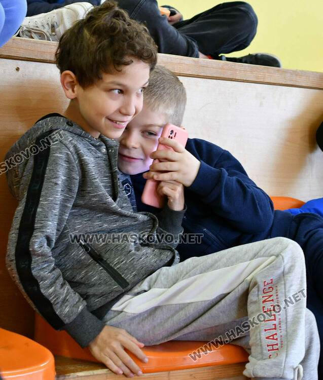 Хандбалистите от Хасково и Минерални бани играят мачове в помощ на Дани